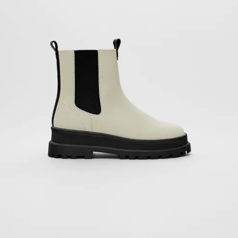 ZARA CONTRASTING ELASTIC GORED ANKLE BOOTS SZ 7 - Picture 2 of 7